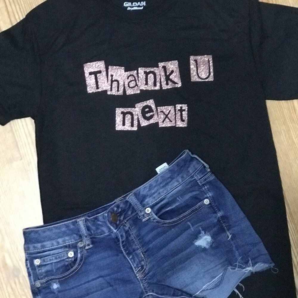 Thank u next T-shirt’s - Picture 2 of 3